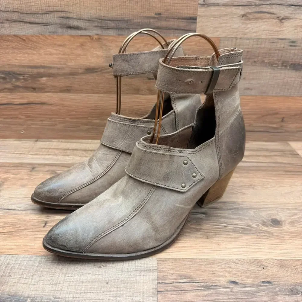 Free people size 8 Eu39 Women's Taupe Ankle Bootie with Strap